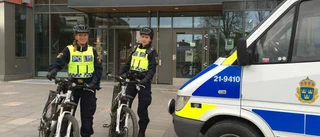 Cyklande poliser