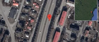 Singelolycka på E4 - helt stopp i ett körfält