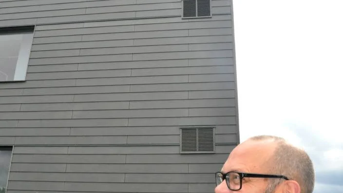 Hans Holmström dementerar att Siemens i Finspång ska stängas temporärt.