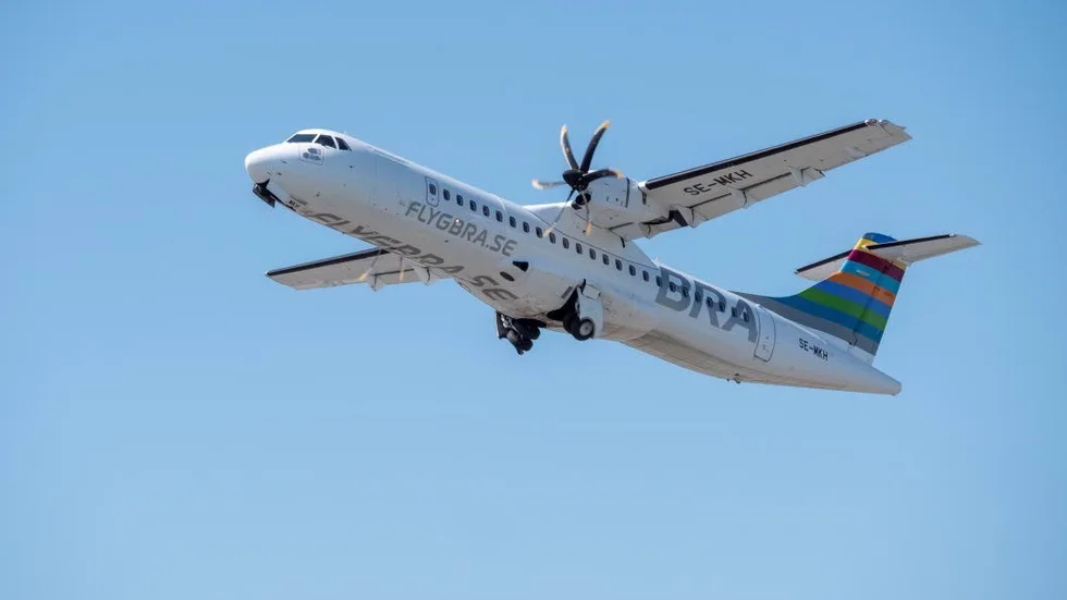 Enligt flygbolget Bra släpper tillverkningen av ett kilo köttullar ut mer koldioxid än en flygresa med dem mellan Bromma och Gotland.