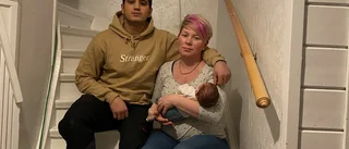 De hann inte till BB – barnet föddes hemma i hallen: "Det var som alla fick en superkraft"