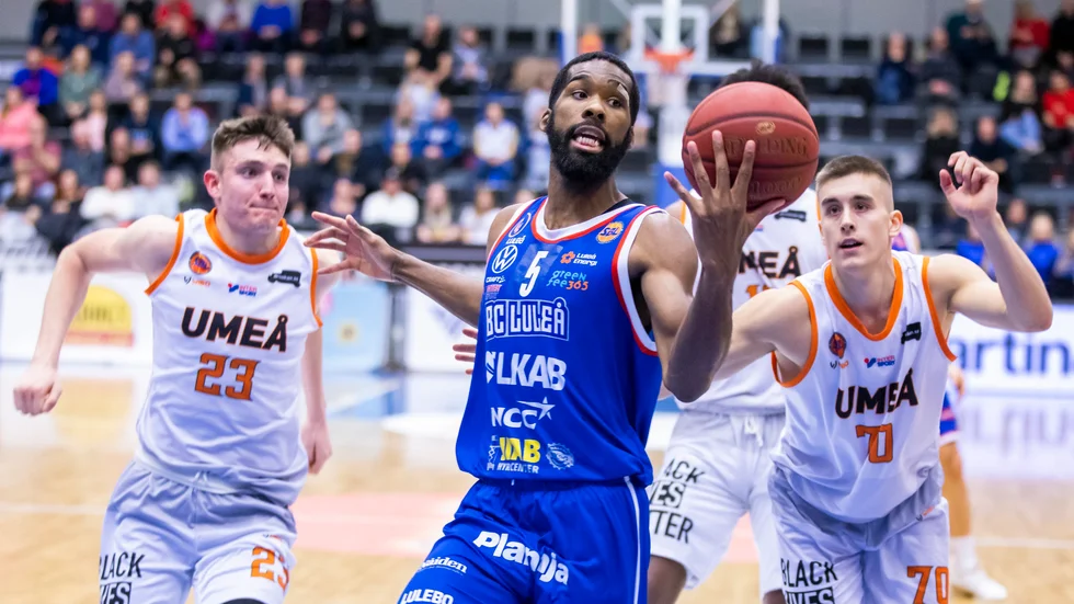 Nils Botold (nummer 23) lämnar Umeå för Luleå.