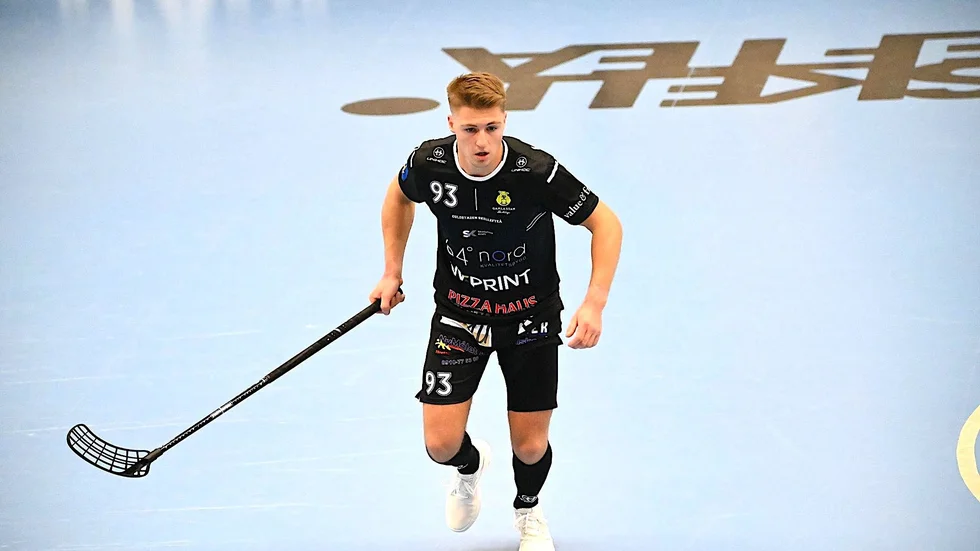 Gamla Stans William Löf kvitterade till 8–8 när IBF Dalen bortabesegrades efter förlängning.