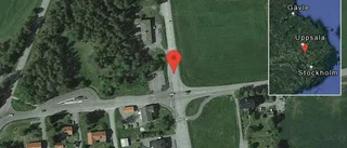 Stopp på väg 255 på grund av trafikolycka med flera fordon