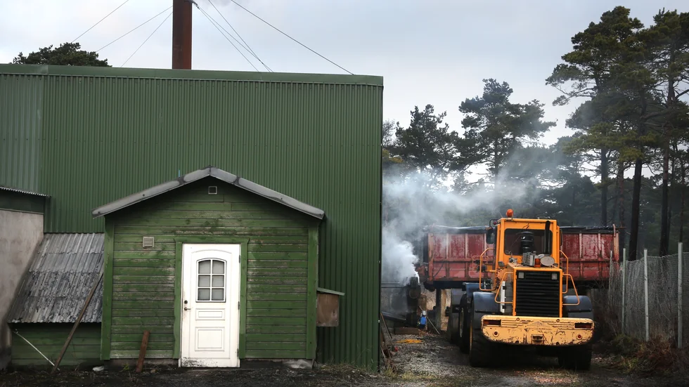 Orsaken till att fjärrvärmen försvann var en brand i fjärrvärmeverket.