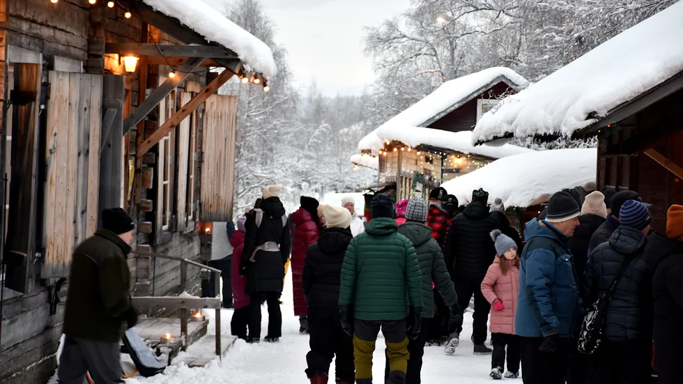 Bra väder och fin stämning. Sista julmarknaden i Kåkstan fick en bra inramning.