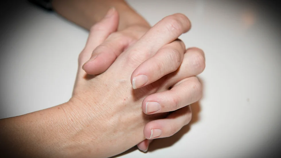 Fredagen den 23 november berättade Katarina (fingerat namn) om hoten och våldet hon utsattes för – men också vägen bort från de upprepade brotten.