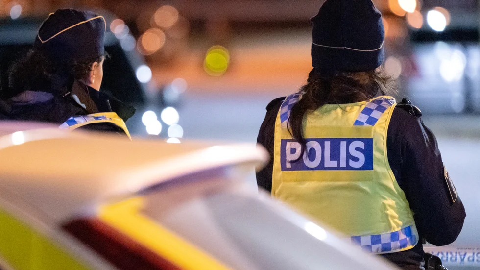 Poliskvinnan från Norrköping spottades i ansiktet av en man som haft Hepatit C.
