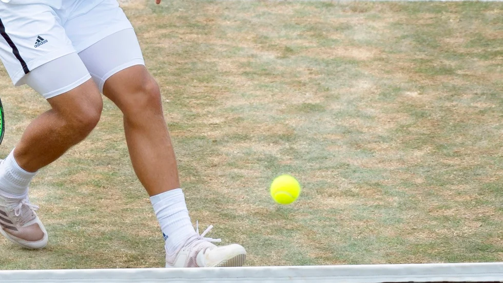 Padel. Är en racketsport som påminner om både tennis och squash och spelas två mot två. Foto: Daniel Maurer.