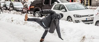 Snökaoset på väg norrut - ”stanna hemma”