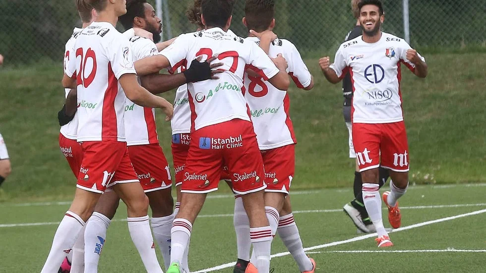0-3 till 3-3 och en poäng. Assyriska visade både moral och hjärta i hemmamatchen mot Värmnbol.