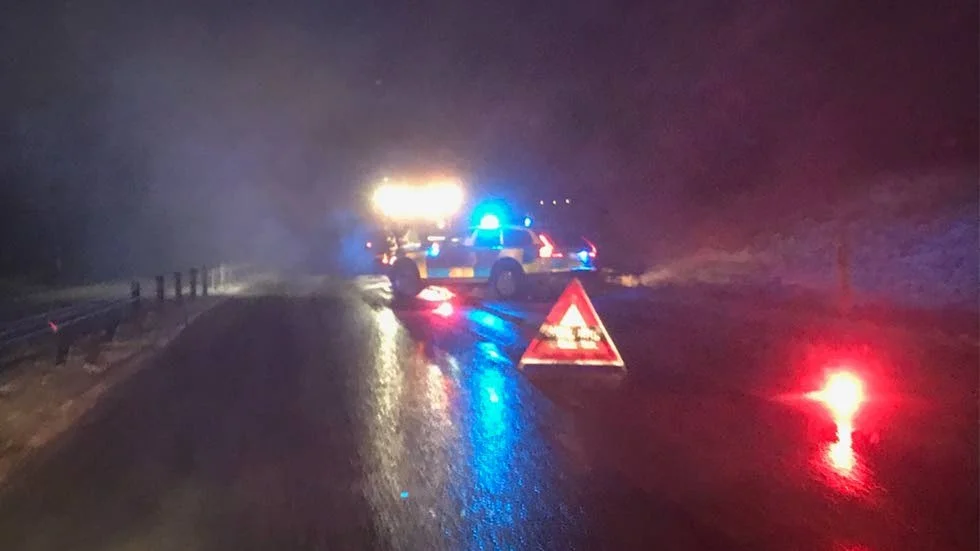Polisen på plats efter olyckan.