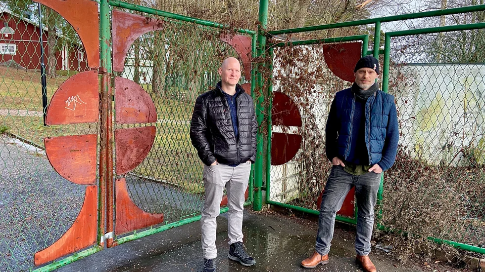 Nyköpingskillarna Benny Eriksson och Peter Hedin tog paus från sina ordinarie arbeten för sex år sedan. Nu är dataspelet ”The Captain” klart och finns på flera stora spelplattformar.