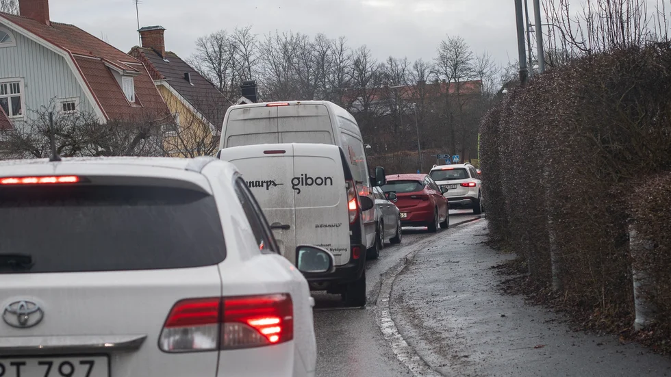 Enligt en SKOP-undersökning, som Motorbranschens riksförbund låtit göra, vill en majoritet av befolkningen öka möjligheterna till reseavdrag. SKOP ställer regelbundet frågor om allmänhetens uppfattning om den ekonomiska situationen och om politiska opinioner.