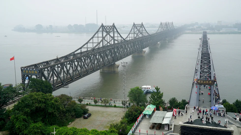 Gränsfloden mellan Kina och Nordkorea vid Dandong. Arkivbild.