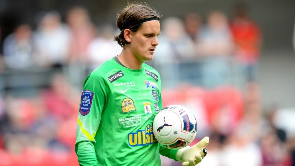 Otto Martler hade lagt handskarna på hyllan. Då ringde IFK Norrköping och 29-åringen kommer att vara backup-keeper.