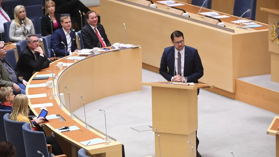 Demokratisk? Dagens skribent i Folkbladet skriver att hon hoppas att de partier som överväger samarbete med SD tänker ett varv till.