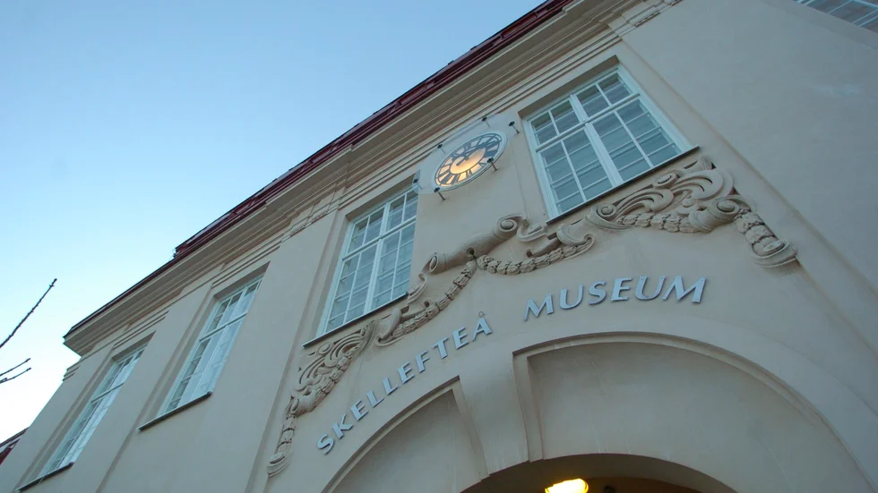 ”Tillsammans med er Skelleftebor önskar vi på Skellefteå kommun och Skellefteå museum peka på vad som kännetecknar olika områden, vilka hus som är värda att bevara.”