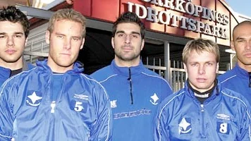 När IFK spelar träningsmatch hemma mot Enköping idag är det fem nya ansikten att hålla reda på. Från vänster: Gudmundur Mete, Mikael Roth, Dime Jankulovski, Jonas Andersson och Hamilton Thorp.
FOTO: ROBERT SVENSSON
