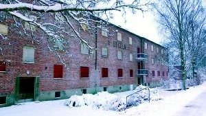 Nu förelås kommunstyrelsen ställa sig bakom Vallonbygdens förslag om att fastigheten Degeln på Smältarevägen ska rivas. 
FOTO: TITTI OLOVSSON