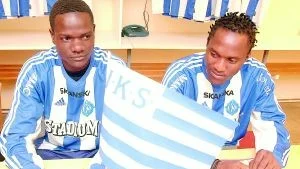 Sunday Eyenga och Valdo Nyabaro, kenyanska landslagsmän, kamperade tillsammans i Sleipner förra säsongen. Hur blir det i år? 
FOTO:ANITA KJELLBERG