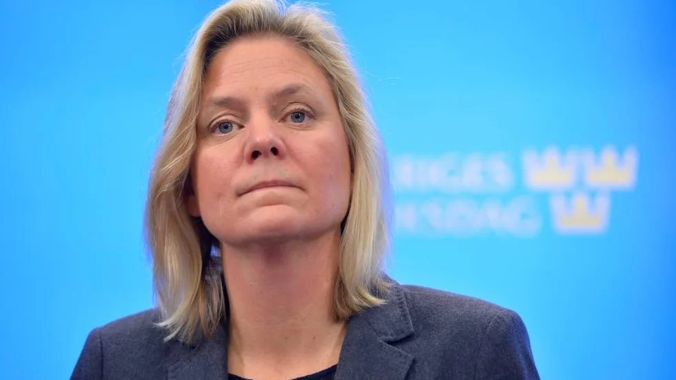 Budgetbråk. Ska finansminister Magdalena Andersson få packa ihop sina saker och gå efter voteringen i morgon?