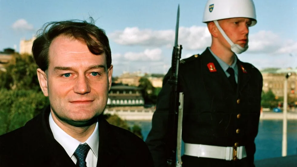 Anders Björck (M) här som nykläckt försvarsminister 1991 har också skrivit böcker som redan 1969 förebådade de nya Moderaterna hävdar Anders Persson i Folkbladet i dag.