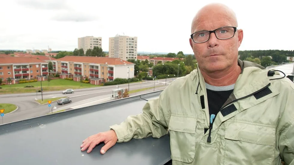 Social trygghet. Allt fler familjer skriver sig på falska adresser i Norrköping, säger kommunens bostadssamordnare Kenneth Edström.