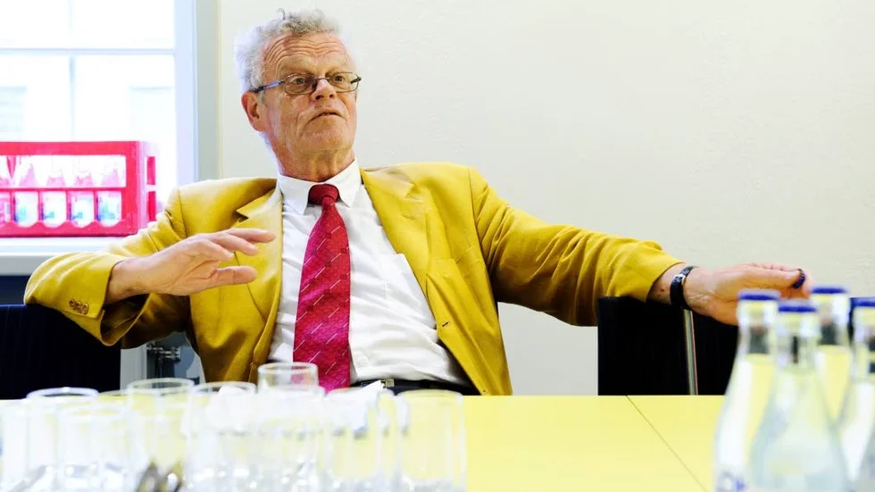 Björn Eriksson har startat ett kontantuppror.