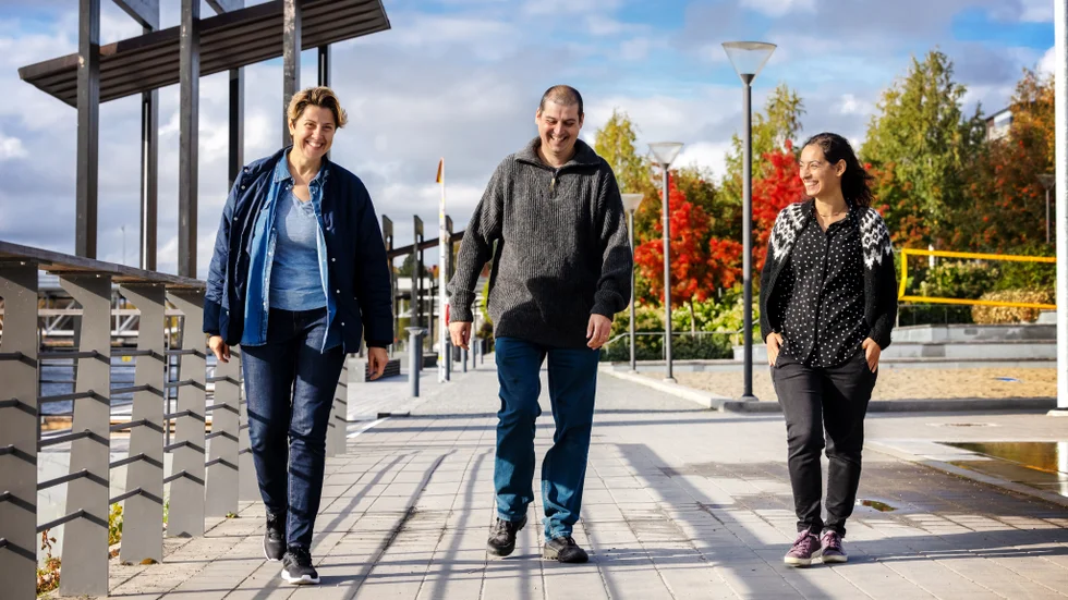 Expats and Friends är mottagarorganisationen som gör skillnad i Skellefteå. På bilden tre av eldsjälarna;  Cristina Lindberg Ghimpu, Toby Cowern och Rehana Lothian.