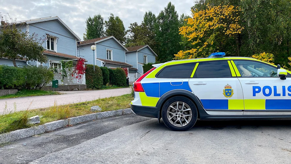 En person är nu anhållen för skottlossningen förra torsdagen. Där två personer skadades och fick föras till sjukhus.
