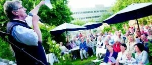 Publiken har Brådtom till allsången