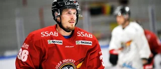 Hemlighetsfull om skadan: "Liten detalj"