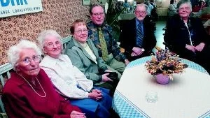 Några av dem som varit med längst i DHR. Från vänster Viola Jansson, Eivor Lundkvist, Margareta Persson, Harry Persson, Hans Ståhlbom och Stina Ståhlbom.
Foto: Andreas Skogh