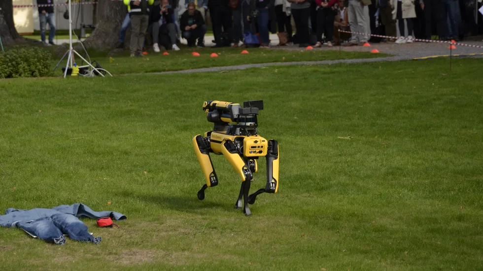 Den här roboten är kanske inte urtypen för en städrobot som förekommer i texten här nedan. Men det är en robot som kan åta sig uppgifter som idag endast utförs av människor. 