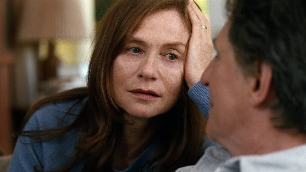Lysande skådespeleri. Isabelle Huppert spelar en fotograf som vi får möta i hennes mans och hennes söners tillbakablickar, i dramat "Louder than bombs”. Foto: Tri Art Film