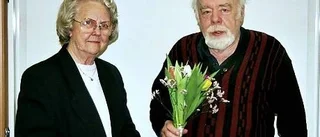 Folke fick guldnål efter 50 år i MHF
