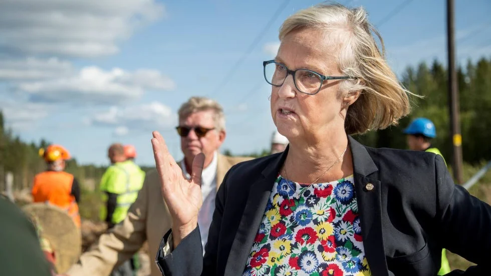 ”Vi kommer inte att smalna av korridoren i Piteå förrän järnvägsplanen är klar”, säger Trafikverkets generaldirektör Lena Erixon.