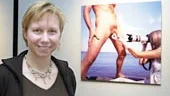 Britt-Marie Trensmar är fotografen som visar killar som vi brukar se nakna tjejer. Kvinnan på fotot är en flickvän till killen, något som kanske inte är så vanligt när det handlar om flickfotografering.
FOTO: ROBERT SVENSSON