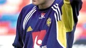 Magnus Hedman och hans svenska landslagskamrater kan räkna med en svettig lördagseftermiddag på Old Trafford. Det svenska försvaret ser väldigt ihåligt ut och det krävs nog storspel från många händer och fötter.
FOTO: SCANPIX