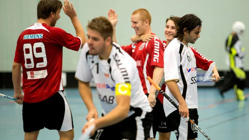 Kalle Ramlöv är tillbaka i moderklubben och fick se sitt Finspång vinna med 5-3 över Linköping U.