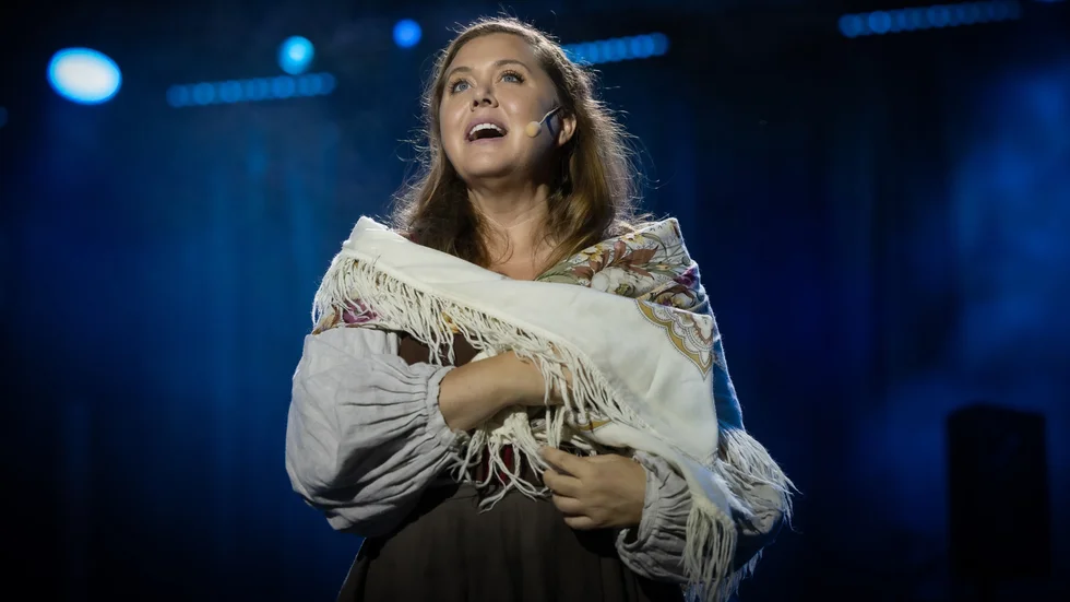 Viktoria Tocca startade den musikaliska resan på egen i Berwaldhallen 2016 innan hon tog ""Från Broadway till Duvemåla" på turné genom landet med två stopp i Östergötland inom två veckor.