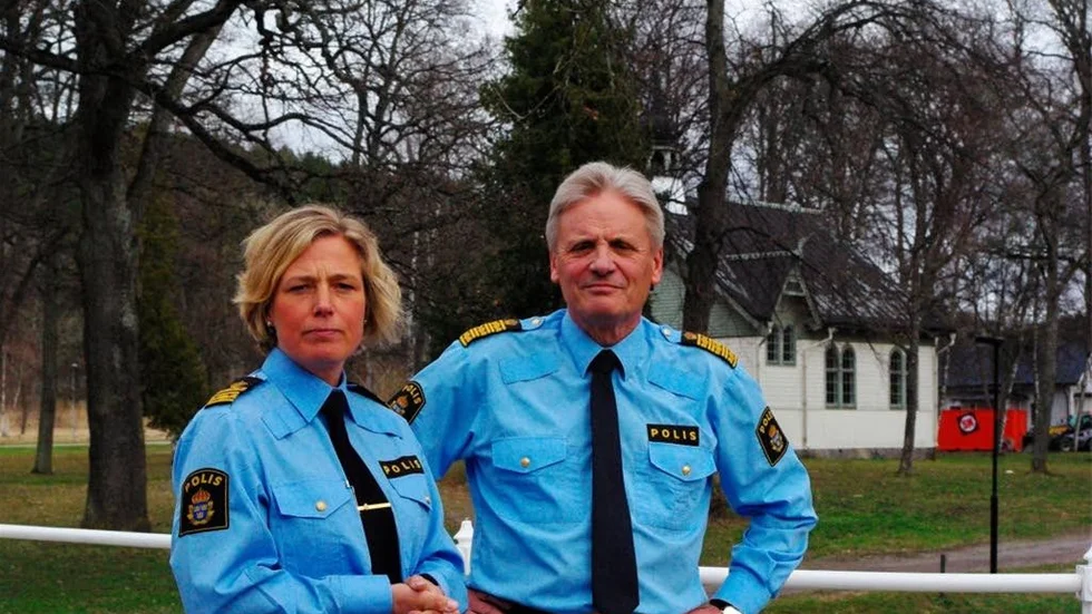 Rikspolischef Bengt Svenson och krimchefen i Stockholm city Carina Lennquist i hemtam Söderköpingsmiljö.