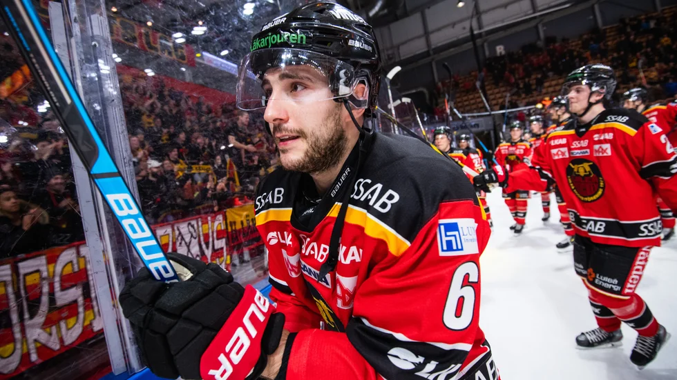 Enligt uppgifter till Sporten har Konstantin Komarek kommit överens med en KHL-klubb.