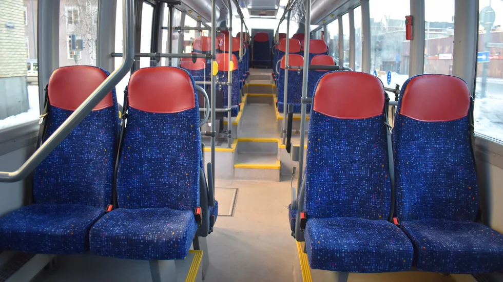 Skribenten frågar sig om Skellefteå buss tänker på miljön. 