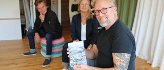 Lusten att skriva blev till bok om utanförskap