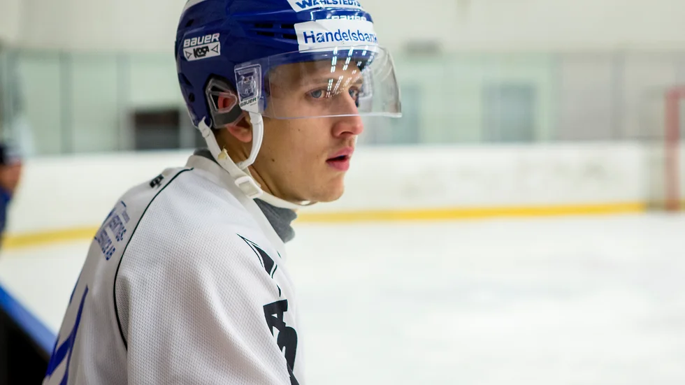 Första träningsmatchen för säsongen är alltid lite speciell menar IFK Motalas Fredrik Lönn. Det blir också hans första som ordinarie lagkapten.
