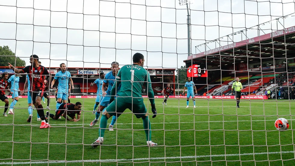Bournemouths mål mot Tottenham godkändes inte efter videogranskning.