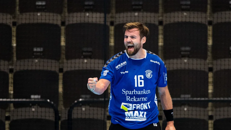 Guifmålvakten Daniel Freyr Andrésson bjöd på storspel med 55 i räddningsprocent under den första halvleken.