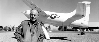 Legendariske piloten Chuck Yeager har avlidit